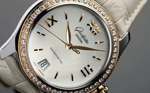 格拉蘇蒂手表售后服務(wù)中心地址（格拉蘇蒂手表生銹怎么辦？）