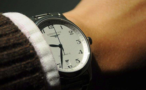 浪琴手表沈陽維修網點（浪琴手表走快了如何處理）