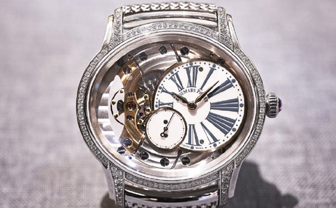 無錫愛彼售后服務(wù)中心（愛彼手表表把保養(yǎng)的方法）