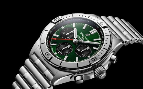 百年靈客服電話多少（百年靈手表的表盤有劃痕）