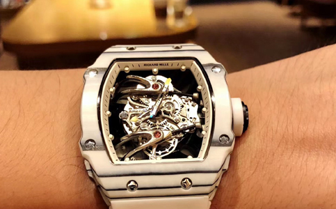 理查德米勒官方維修中心（理查德米勒機(jī)芯劃痕處理的方法）