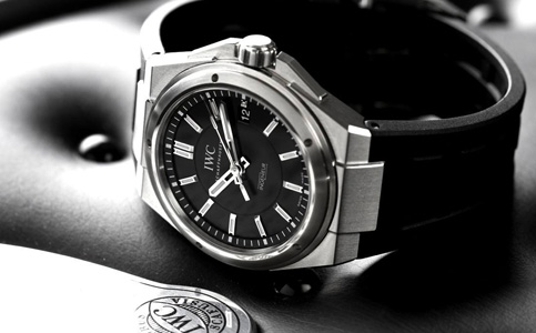 萬國手表維修服務(wù)點店（處理萬國手表進水問題的方法）