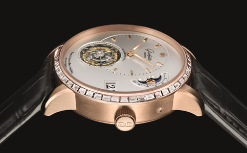 格拉蘇蒂手表售后客服電話(解決格拉蘇蒂手表表殼生銹問題)