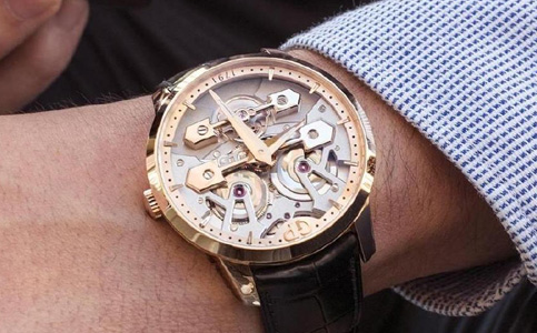 芝柏手表售后中心電話（芝柏表手表保養(yǎng)需要多長時間呢）